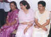 women.jpg (61910 bytes)